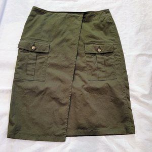 EUC Olive Contemporaine Crossover Utility/Cargo Skirt from Simons, size 12